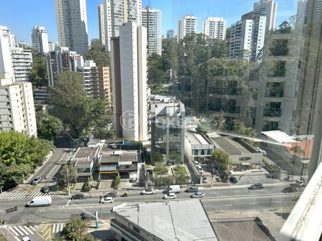 Foto 23 do(a) Cobertura de 3 quartos à venda em Vila Andrade, São Paulo