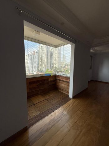 Foto 5 do(a) Apartamento de 3 quartos à venda em Vila Gumercindo, São Paulo