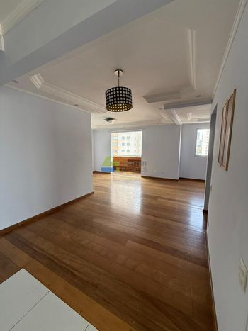 Foto 2 do(a) Apartamento de 3 quartos à venda em Vila Gumercindo, São Paulo