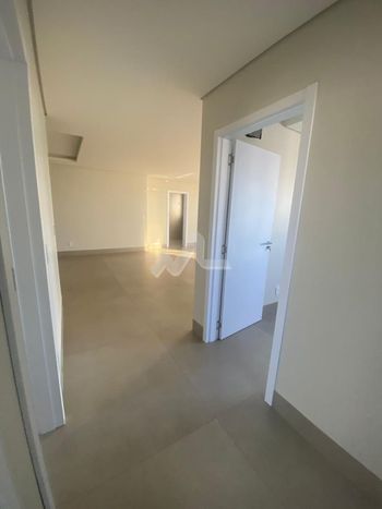 Foto 20 do(a) Apartamento de 2 quartos à venda em Centro, Toledo