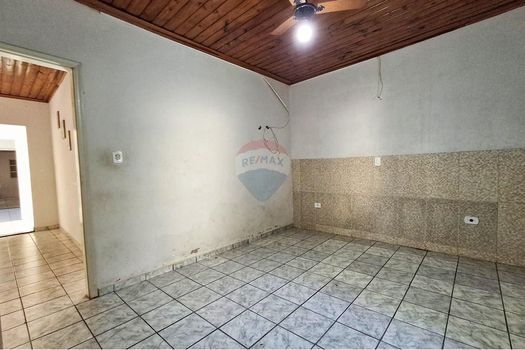 Foto 12 do(a) Casa de 3 quartos à venda em Jardim União, Lins