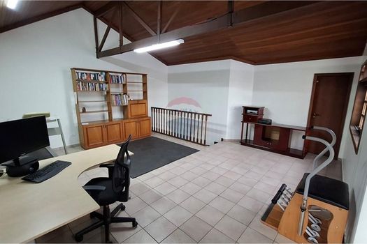 Foto 41 do(a) Casa de 4 quartos à venda em Boa Vista, Curitiba