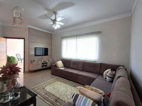 Foto 4 do(a) Casa de 3 quartos à venda em Alto Cafezal, Marília