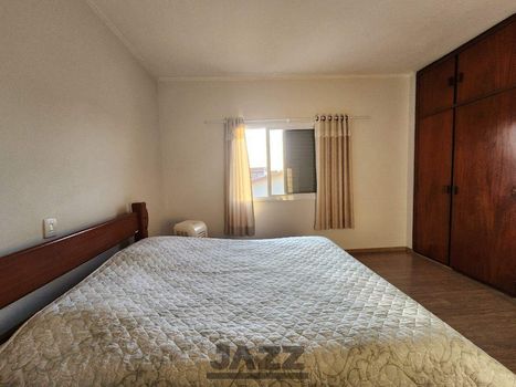 Foto 2 do(a) Casa de 4 quartos à venda em Jardim Magnólia, Campinas