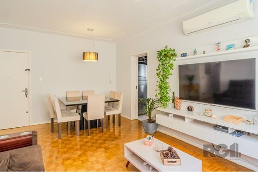Foto 3 do(a) Apartamento de 3 quartos à venda em Medianeira, Porto Alegre