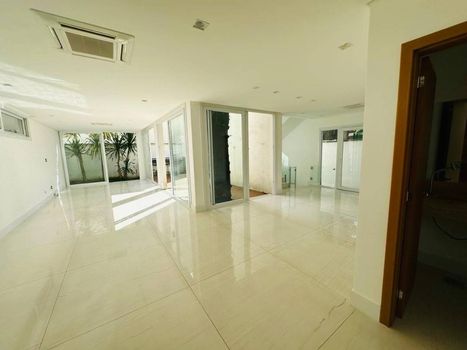 Foto 4 do(a) Apartamento de 4 quartos à venda em Jardim Petrópolis, São Paulo