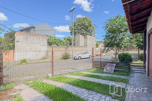 Foto 4 do(a) Casa de 5 quartos à venda em Rubem Berta, Porto Alegre