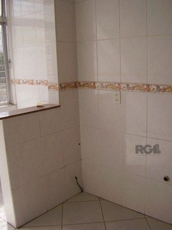 Foto 12 do(a) Flat de 1 quartos à venda em Vila Ipiranga, Porto Alegre