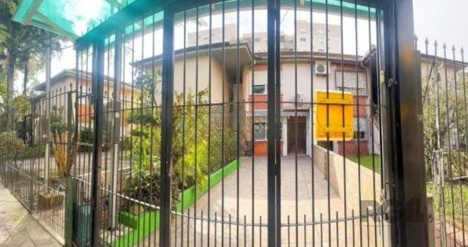 Foto 1 do(a) Flat de 3 quartos à venda em Glória, Porto Alegre