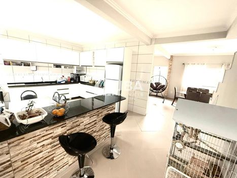 Foto 6 do(a) Casa em Condomínio de 3 quartos à venda em Cachoeira, Curitiba