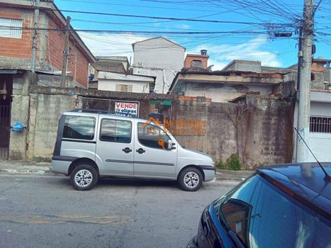Foto 20 do(a) Casa de 6 quartos à venda em Jardim São Domingos, Guarulhos