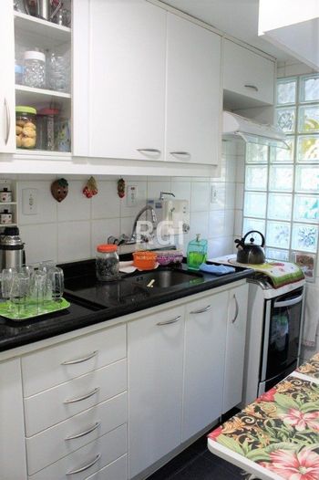 Foto 11 do(a) Flat de 3 quartos à venda em Teresópolis, Porto Alegre