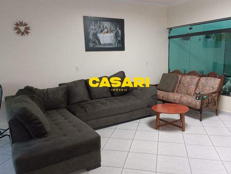 Foto 3 do(a) Casa de 3 quartos à venda em Jardim Las Vegas, Santo André