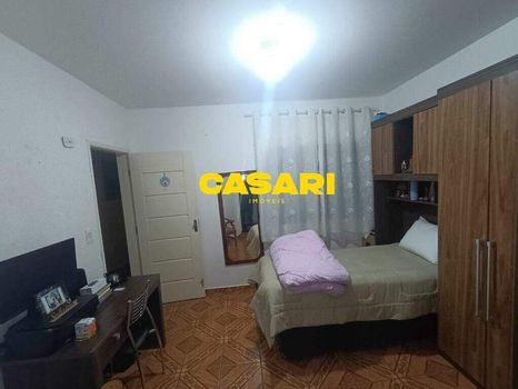 Foto 20 do(a) Casa de 3 quartos à venda em Jardim Las Vegas, Santo André