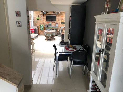 Foto 11 do(a) Casa de 3 quartos à venda em Guarujá, Porto Alegre