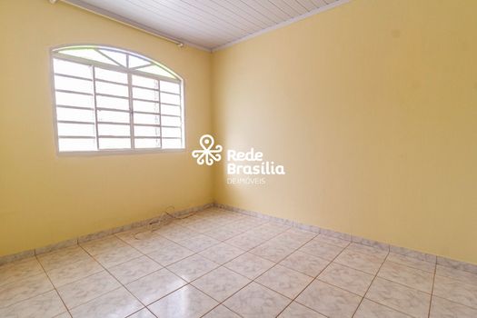 Foto 4 do(a) Casa de 5 quartos para alugar em Guará II, Brasília
