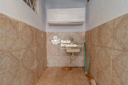Foto 23 do(a) Casa de 5 quartos para alugar em Guará II, Brasília
