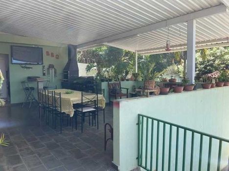 Foto 3 do(a) Fazenda / Sítio / Chácara de 4 quartos à venda em Loteamento Dinorá Rosa, Sorocaba