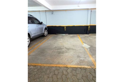 Foto 21 do(a) Apartamento de 3 quartos à venda em Passo da Areia, Porto Alegre