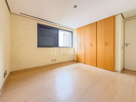 Foto 30 do(a) Apartamento de 4 quartos à venda em Jardim Londrina, São Paulo