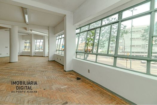 Foto 18 do(a) Sala / Conjunto Comercial false à venda em São Geraldo, Porto Alegre