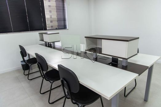 Foto 2 do(a) Sala / Conjunto Comercial false à venda em Campo Belo, São Paulo