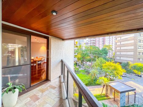 Foto 6 do(a) Apartamento de 4 quartos à venda em Moinhos de Vento, Porto Alegre