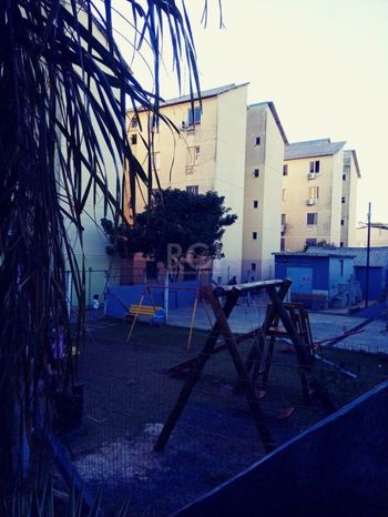 Foto 2 do(a) Flat de 2 quartos à venda em Vila Nova, Porto Alegre
