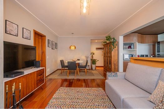 Foto 4 do(a) Apartamento de 2 quartos à venda em Mont Serrat, Porto Alegre