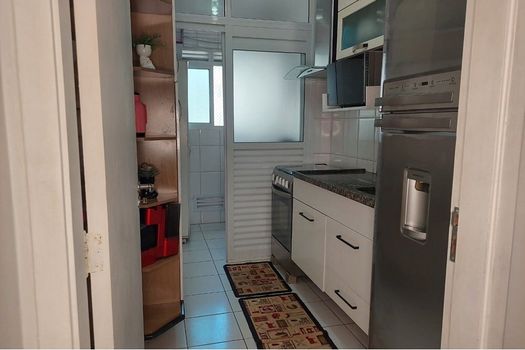 Foto 3 do(a) Apartamento de 3 quartos à venda em Vila Carmem, São Paulo