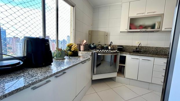Foto 9 do(a) Apartamento de 3 quartos à venda em Vila Olímpia, São Paulo