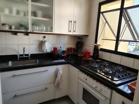 Foto 7 do(a) Apartamento de 3 quartos à venda em Vila Guarani (Z Sul), São Paulo