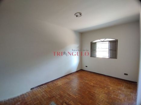 Foto 4 do(a) Casa de 3 quartos à venda em Zona V, Umuarama