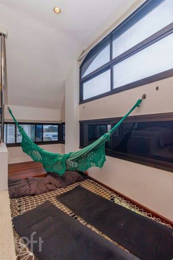 Foto 16 do(a) Apartamento de 2 quartos à venda em Três Figueiras, Porto Alegre