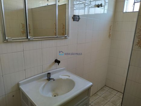 Foto 15 do(a) Casa de 3 quartos à venda em Jardim Oriental, São Paulo