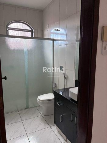 Foto 12 do(a) Casa de 3 quartos à venda em Lídice, Uberlândia