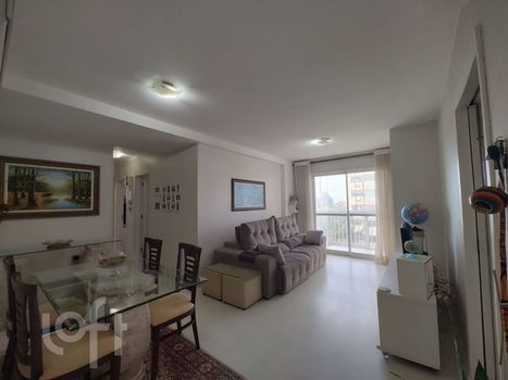 Foto 8 do(a) Apartamento de 3 quartos à venda em Vila Ipiranga, Porto Alegre