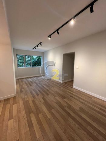 Foto 2 do(a) Apartamento de 2 quartos à venda em Moema, São Paulo