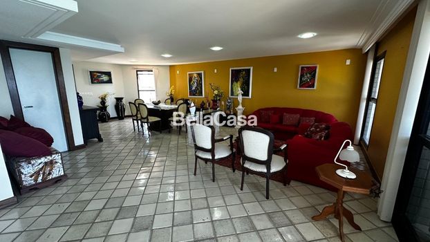 Foto 4 do(a) Apartamento de 4 quartos à venda em Centro, Guarapari