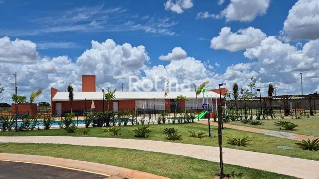 Foto 11 do(a) Casa em Condomínio de 3 quartos à venda em Novo Mundo, Uberlândia