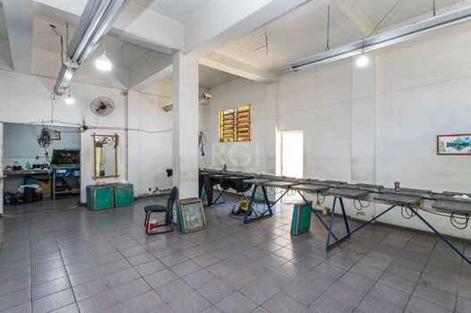 Foto 48 do(a) Flat de 3 quartos à venda em Sarandi, Porto Alegre