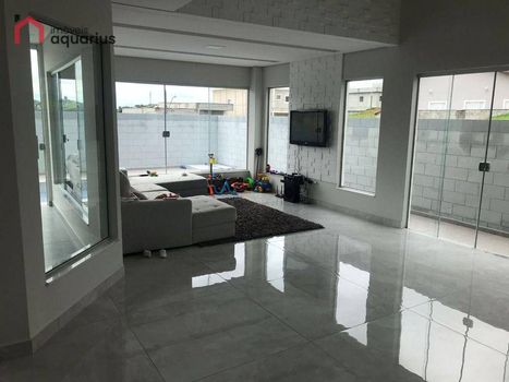Foto 4 do(a) Casa em Condomínio de 3 quartos à venda em Condomínio Residencial Mantiqueira, São José dos Campos