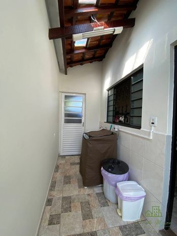 Foto 10 do(a) Casa de 3 quartos à venda em Jardim Chácara dos Pinheiros, Botucatu