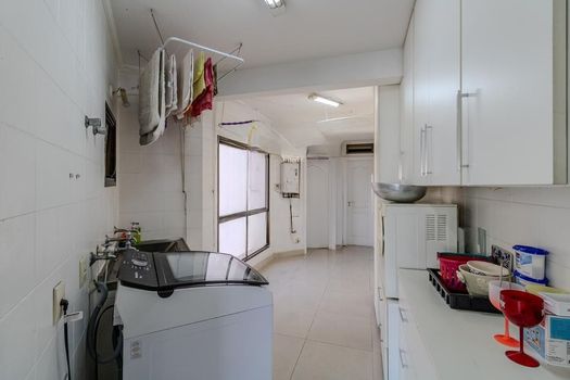 Foto 10 do(a) Apartamento de 4 quartos à venda em Real Parque, São Paulo