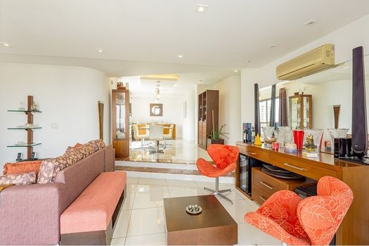 Foto 3 do(a) Apartamento de 3 quartos à venda em Vila Suzana, São Paulo