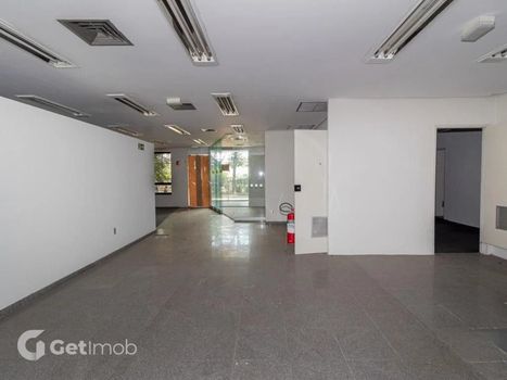 Foto 2 do(a) Loja false para alugar em Alto de Pinheiros, São Paulo