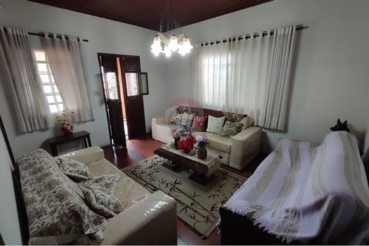 Foto 8 do(a) Casa de 3 quartos à venda em Vila América, Lins