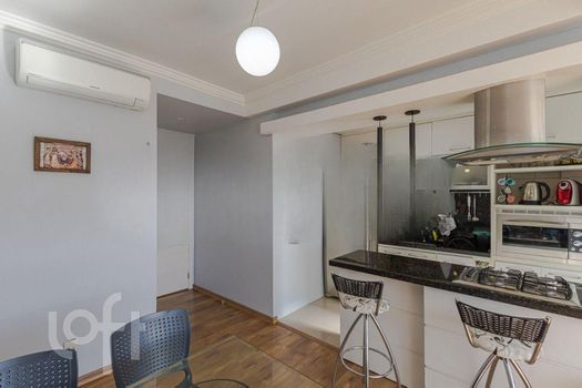 Foto 7 do(a) Apartamento de 2 quartos à venda em Azenha, Porto Alegre