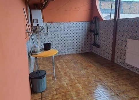 Foto 10 do(a) Casa de 4 quartos à venda em Jardim Rosana, Guarulhos
