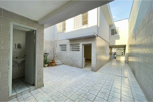Foto 39 do(a) Casa de 3 quartos à venda em Cidade Ademar, São Paulo
